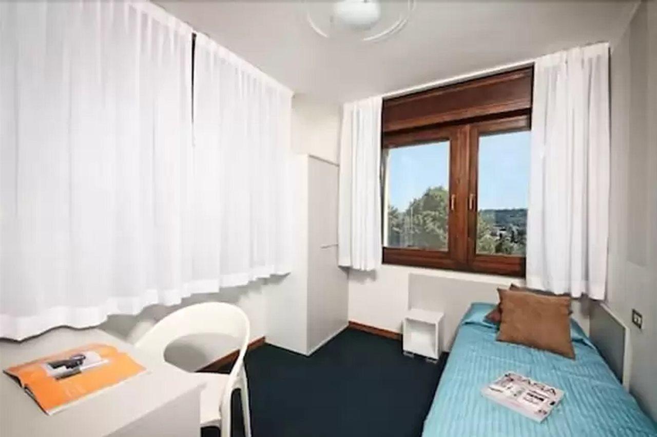Blu Garda Hotel Salò Екстериор снимка